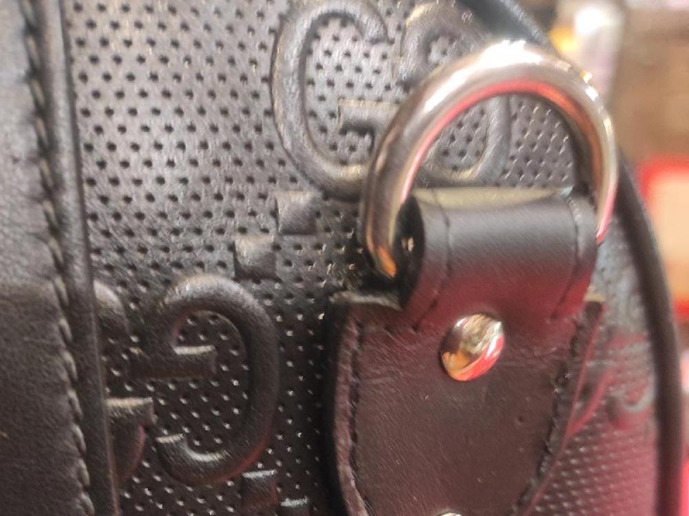 Remplacement des attaches en atelier